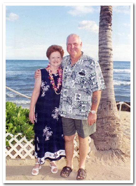 Caren Annis Alben and  Husband George - Hawaii